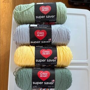 Red heart super saver 
Size:all 7 oz 
Color: sage,lemon,light gray,frosty green